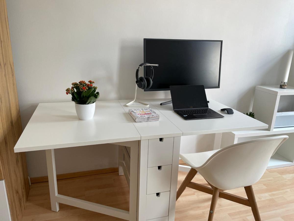 Central Sunny Flat With Free Parking Apartamento Viena Exterior foto